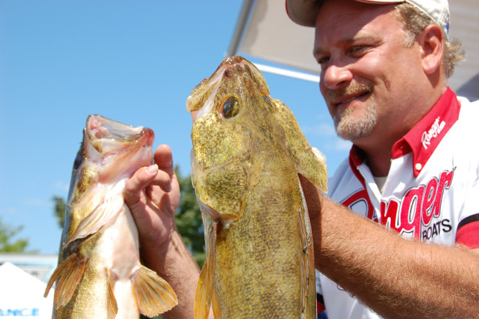 315989A5-98C5-4404-8C4D-32875C91934A