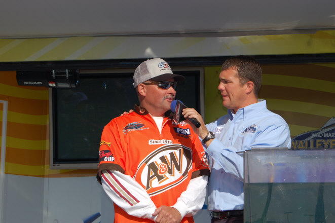 316165EE-4C3A-48EC-A6C3-78F94E883DC3