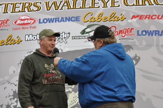 31DE2B55-A0F5-4915-A1E1-294BCF0664AC