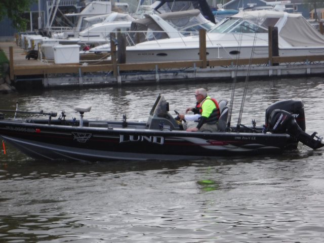 31F7AFEB-DF67-4305-BB3B-1564253779EA