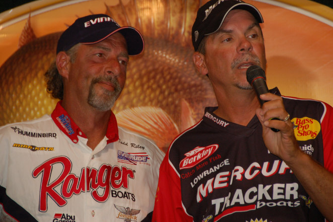 5A860599-BFCB-4292-BEE0-099C98C244F8