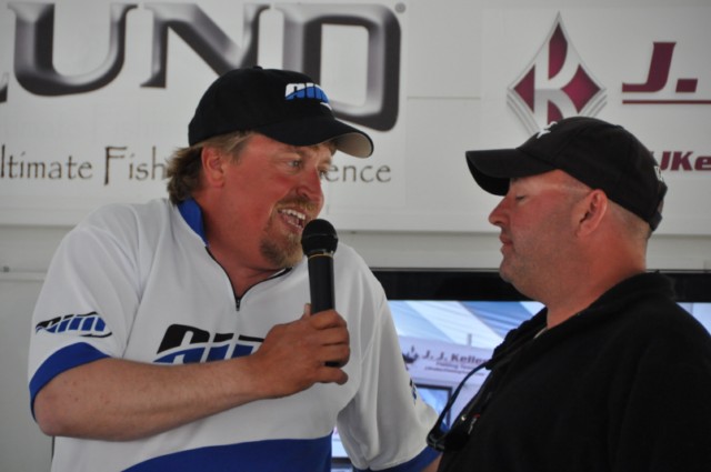 32293610-BBF4-47D8-A7AE-C68CD1172EA3