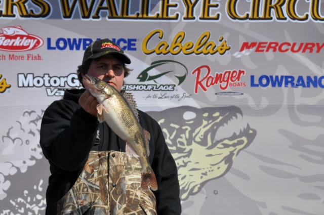 3236E0FB-37F8-4D38-875C-E3CEE5E75338