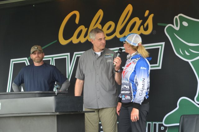 323F2DDD-27B6-4A66-A2D0-ED0F4D9CC59C