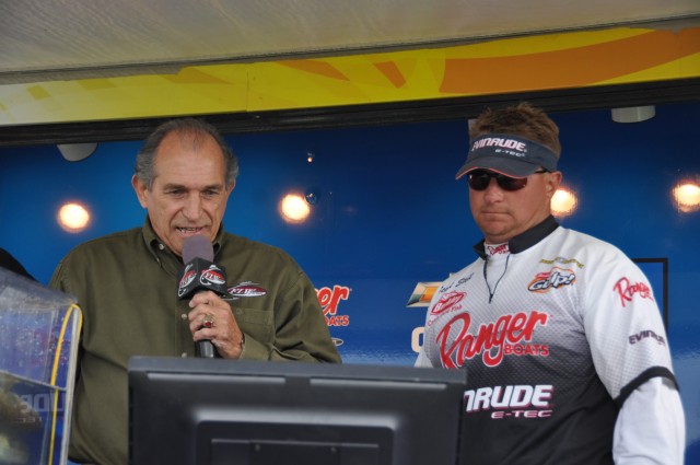 324798FC-855E-4106-9A36-0DF8F1D9A315