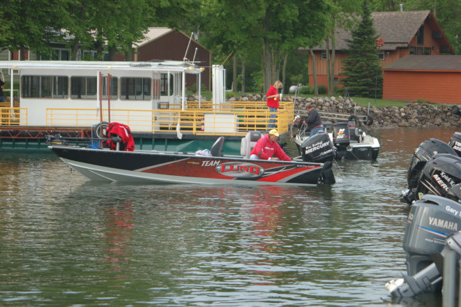 32555F99-0CD0-48B4-B04F-F985C42CF8EF