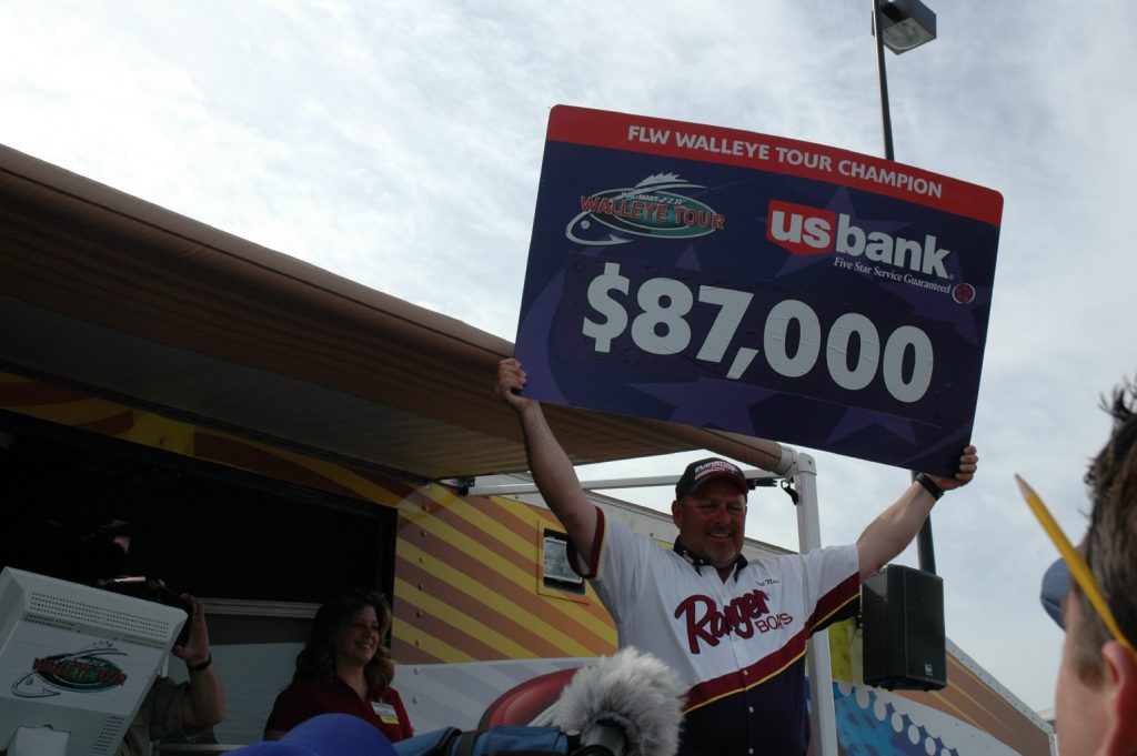 32772BB5-C034-420B-BD9E-BF95053DDFA5