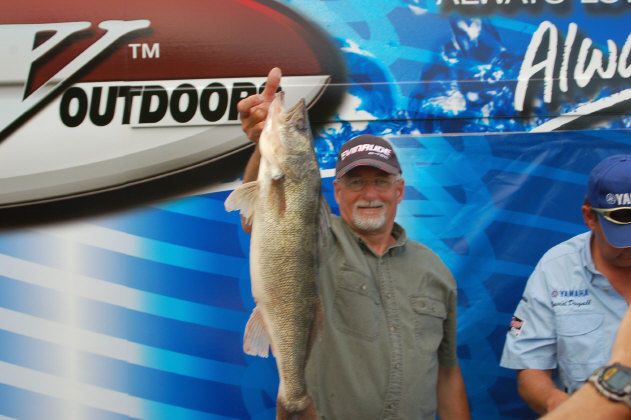 328FAB24-69DD-46A9-ACE0-9484FF258EE7