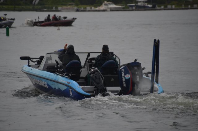 32A04172-52C7-419E-8004-9523F48DB01C