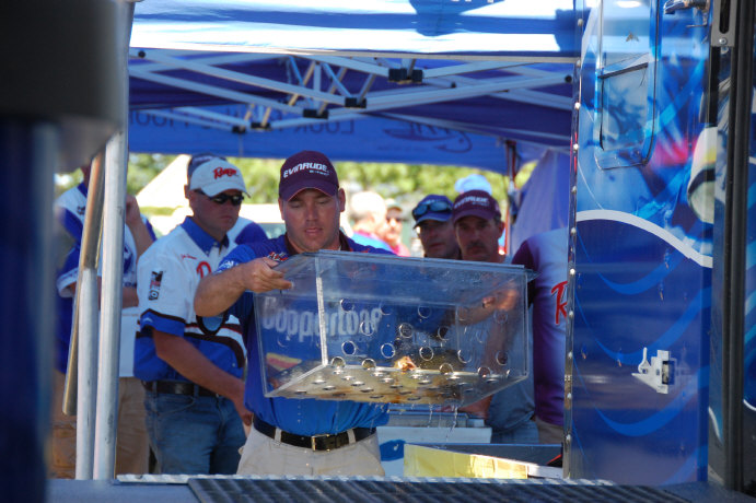 32AAF43C-7AD7-4D91-853B-9BC5C8EDB48E