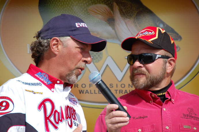 32D803F3-6CE1-4948-91BD-F58E0BEBF454