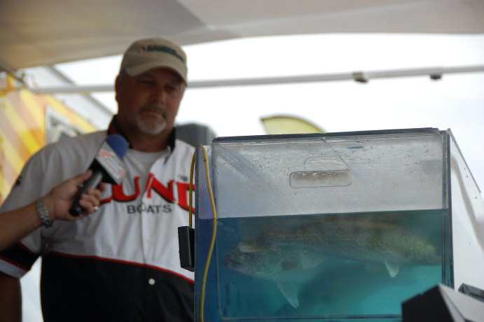 32E0B7B6-8965-4BE7-8EAB-E41A33C62C63