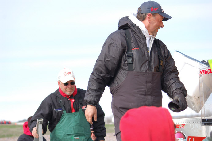 32F170F7-F5C9-4DBE-9ED6-645D251D037C