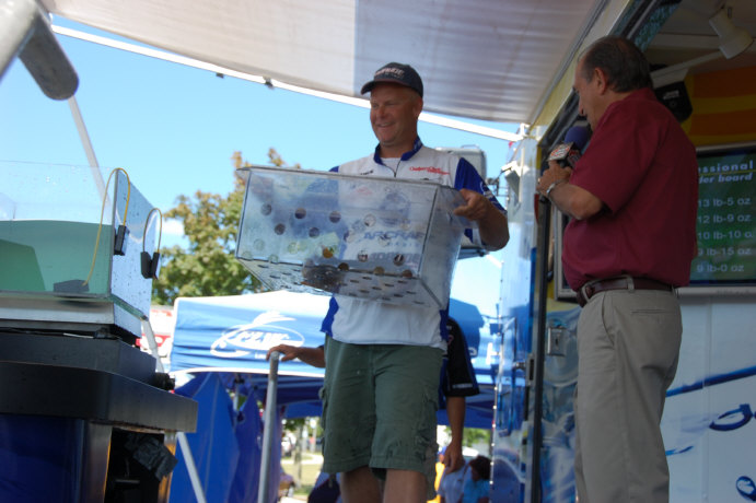 3314F367-823D-4038-8C72-1335EF4C1EEB