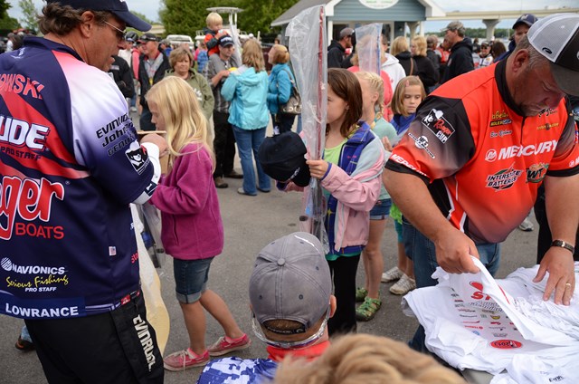 33623025-C6B5-4CF7-8DF8-2FF38EB9C4AA