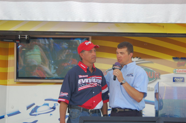 3395F633-3DF9-40B1-A193-EA5FC6A22C9D