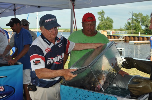 33AD4F90-E92D-4427-BA19-8BC8552650DB