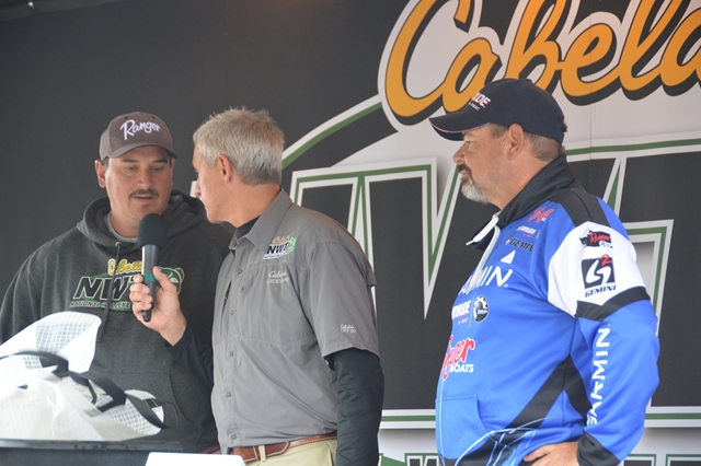 33BA779D-5867-4BE6-AEAB-F2F36DFE55B1