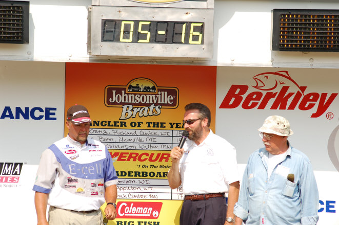 33EA1CA4-7ACC-4000-A845-16DA9C05798A