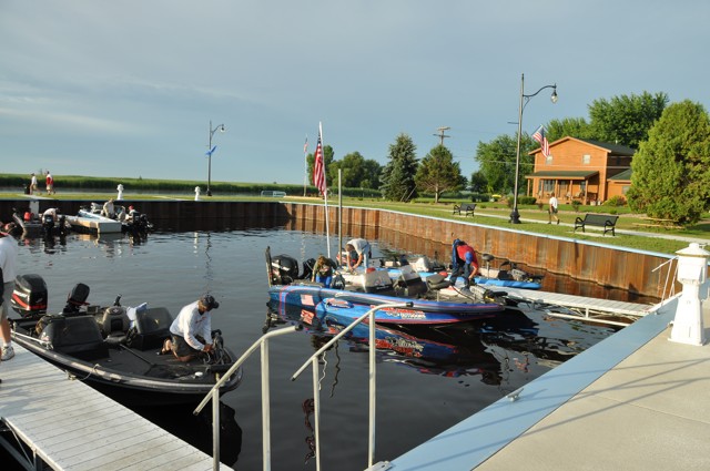 33EC7501-9814-461A-BB87-220F501D2760