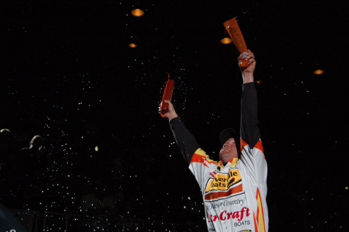 304E4BB0-7EE5-4FF8-84A5-82D46E2469DE