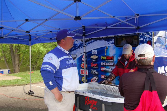 345EE7F5-5C03-462D-BB5C-733513FCF4A9