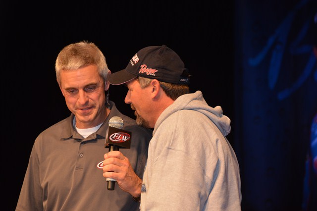 34CBB7B1-B474-4B9E-B2FC-43FA280560EF