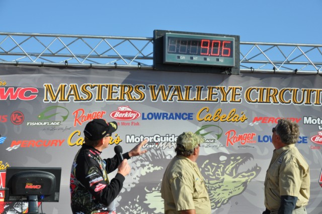 34DDA0F4-E5AA-493C-A892-EA14DA047924