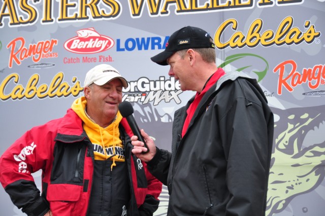 350D6F4F-4C8A-4423-8FF6-7A3F005EB5CB