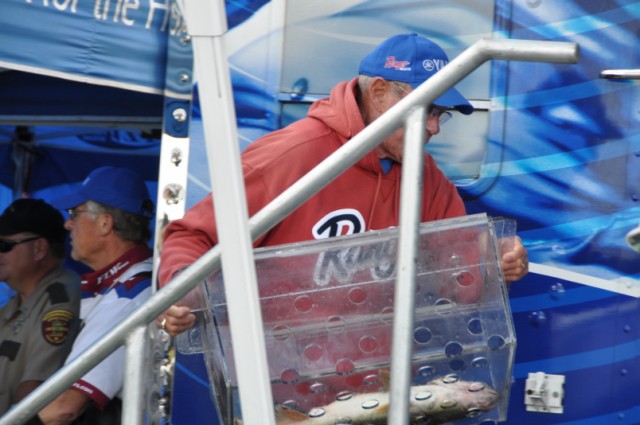 352BC300-43EF-4298-98B1-0F82A81E6830