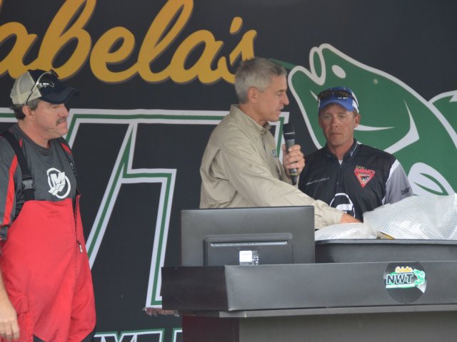 354A2750-C642-45DD-A7C4-1E7CDFDEC935