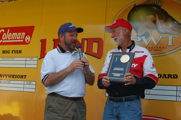 35510D3C-5AA1-4C2E-A07F-DB794BA875F2