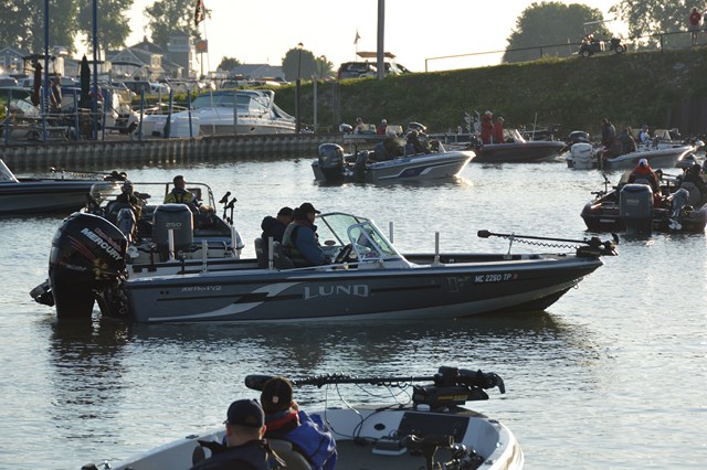 35675206-C355-452D-AF6B-54D25915D9CF