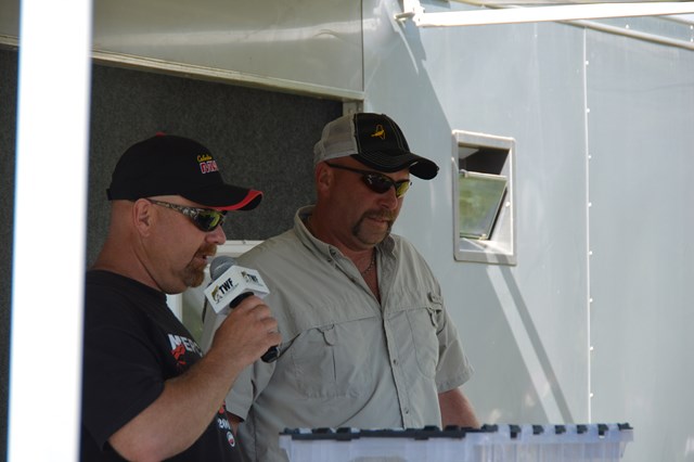 3571D40A-9C60-4EEB-85E0-F221E47BB1E1