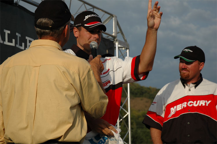 35F5DE73-2E5C-45B3-9B18-34FD8D1FA89A