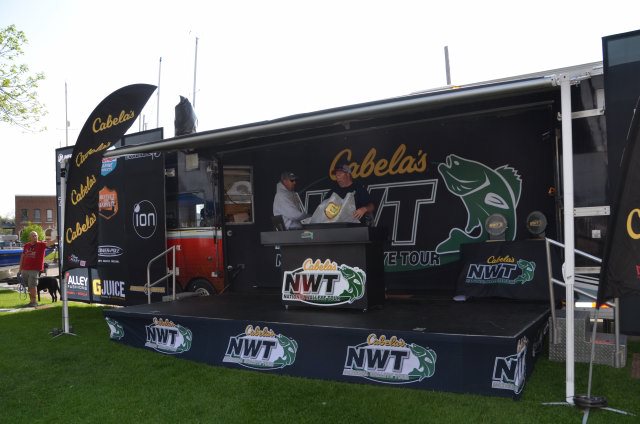 364A14D0-FD13-4B1F-B385-7828955F9AD1