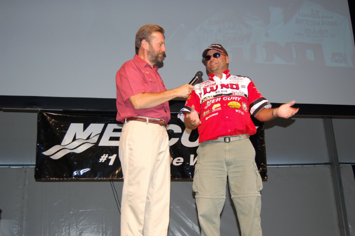 3693954E-9254-4732-8A12-6E896B36AF3B