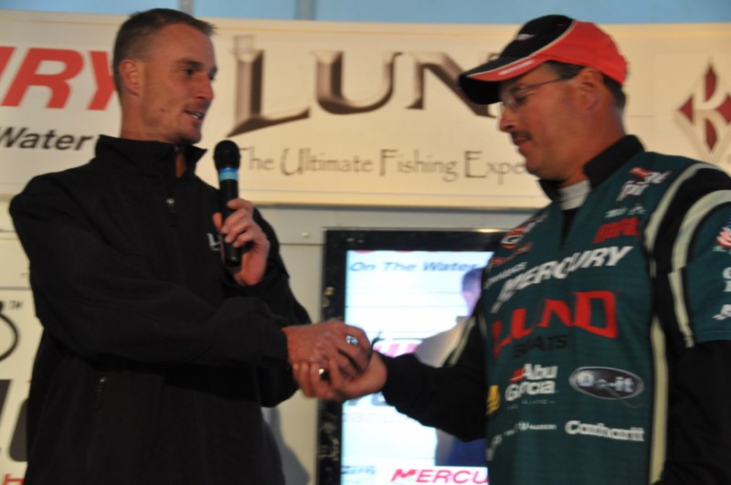 36A775B8-867D-4E41-A60A-06C9BD9201F0