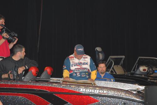 36C26D14-313C-476A-AAE8-514C858B67AD