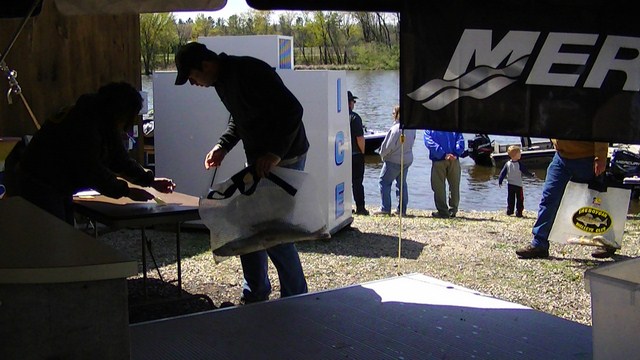 36DDEFC9-8258-4E7B-9FDE-7E03098A9CBF