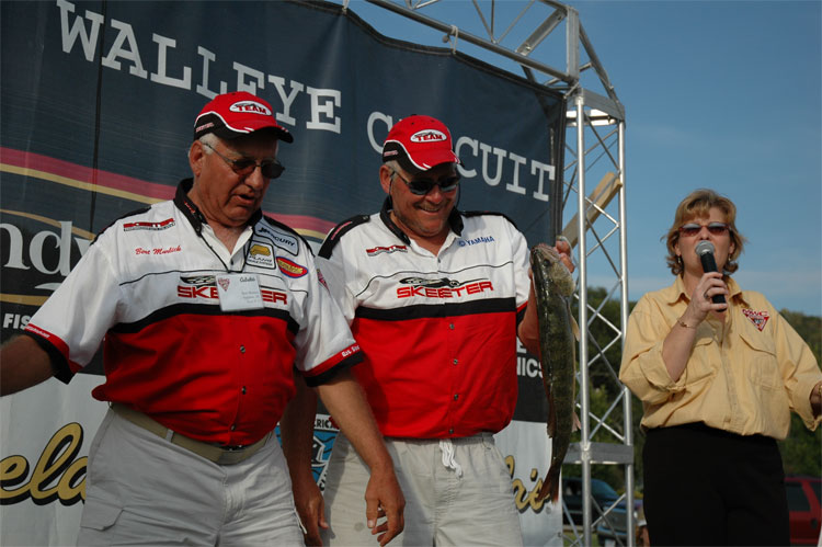 37610B28-0358-4699-A860-8DC48EB3730A