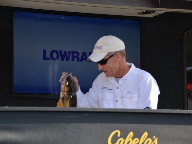 376C0E96-0897-424F-A75F-A4FCA05E01F1