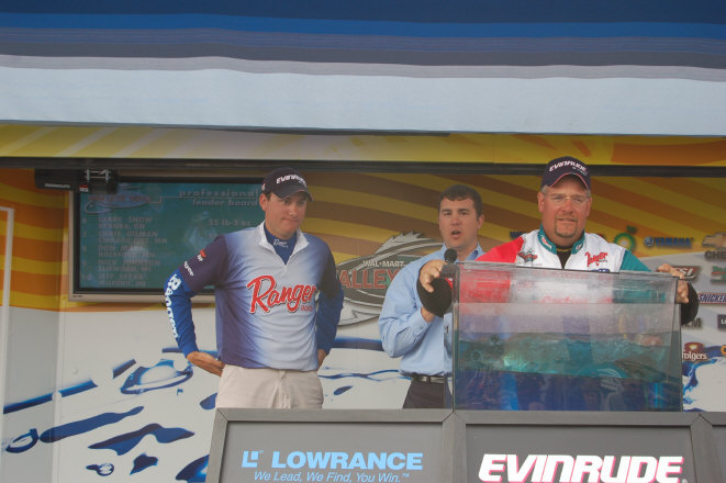 37764F8A-4FF0-4E02-8266-F4F2D728DBE3