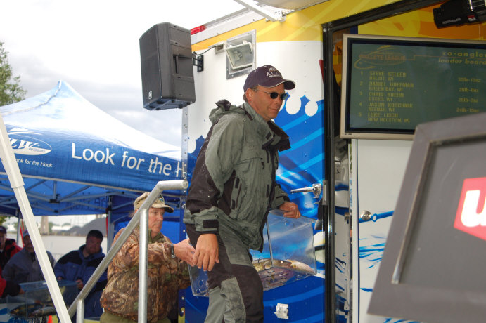 3823B732-5499-462E-8F44-2AE6E87D7B68