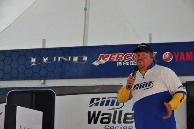 383EDB9B-0406-4E0A-93DE-852E3B2D63A1