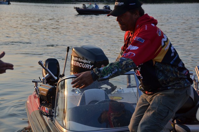 384196F8-89E2-4704-8958-FC997305EC5C