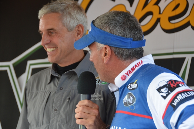 38471776-9467-4AD9-A9BF-94BF74EDD3C5