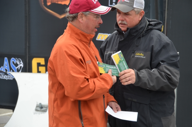 385B862F-E33D-4333-B70B-7FCACC0A073B