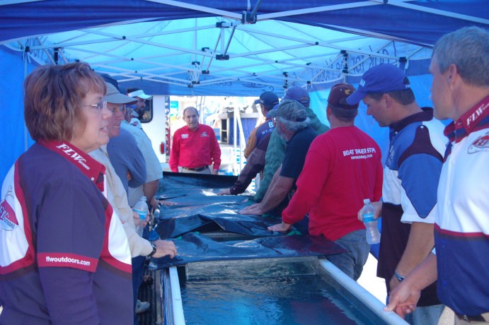 385E6EC1-9D5C-4E7E-9CF0-7F4E3C469491