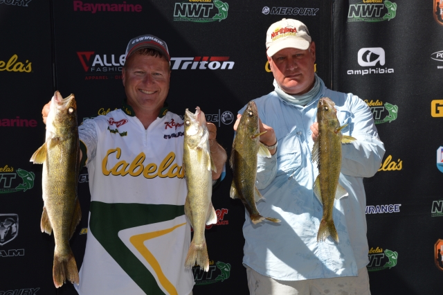 3875B565-00C2-497A-8DB5-2ABBF947F36E